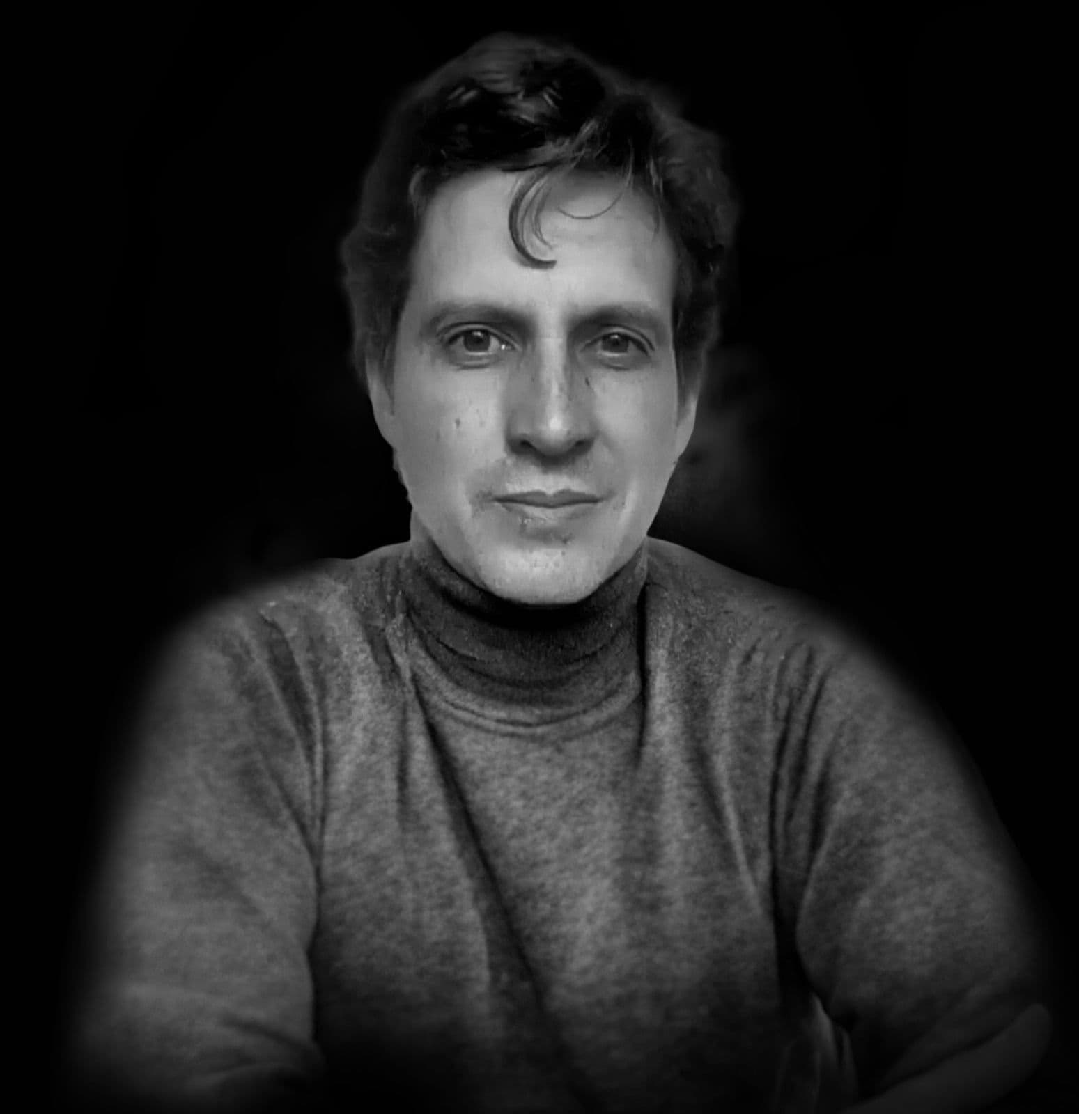 Dr. Mauricio Londoño