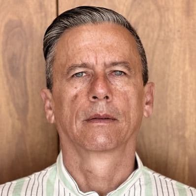 Néstor Álvarez