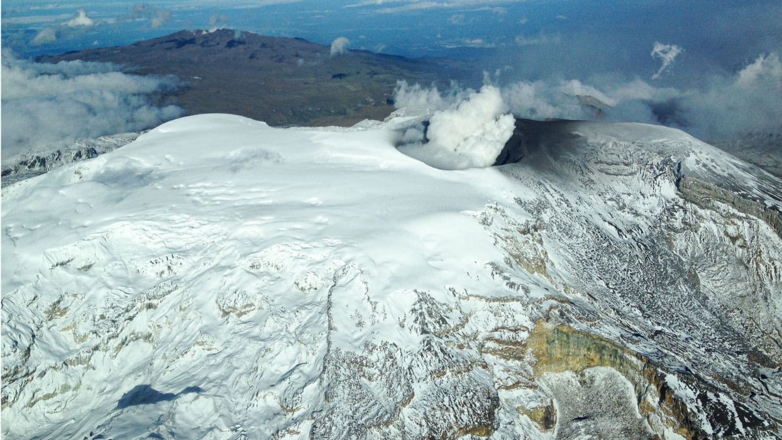 photologuephotos2023-06volcan_nevado_ruiz_alerta_naranjajpeg photologuephotos2023-06volcan_nevado_ruiz_alerta_naranjajpeg