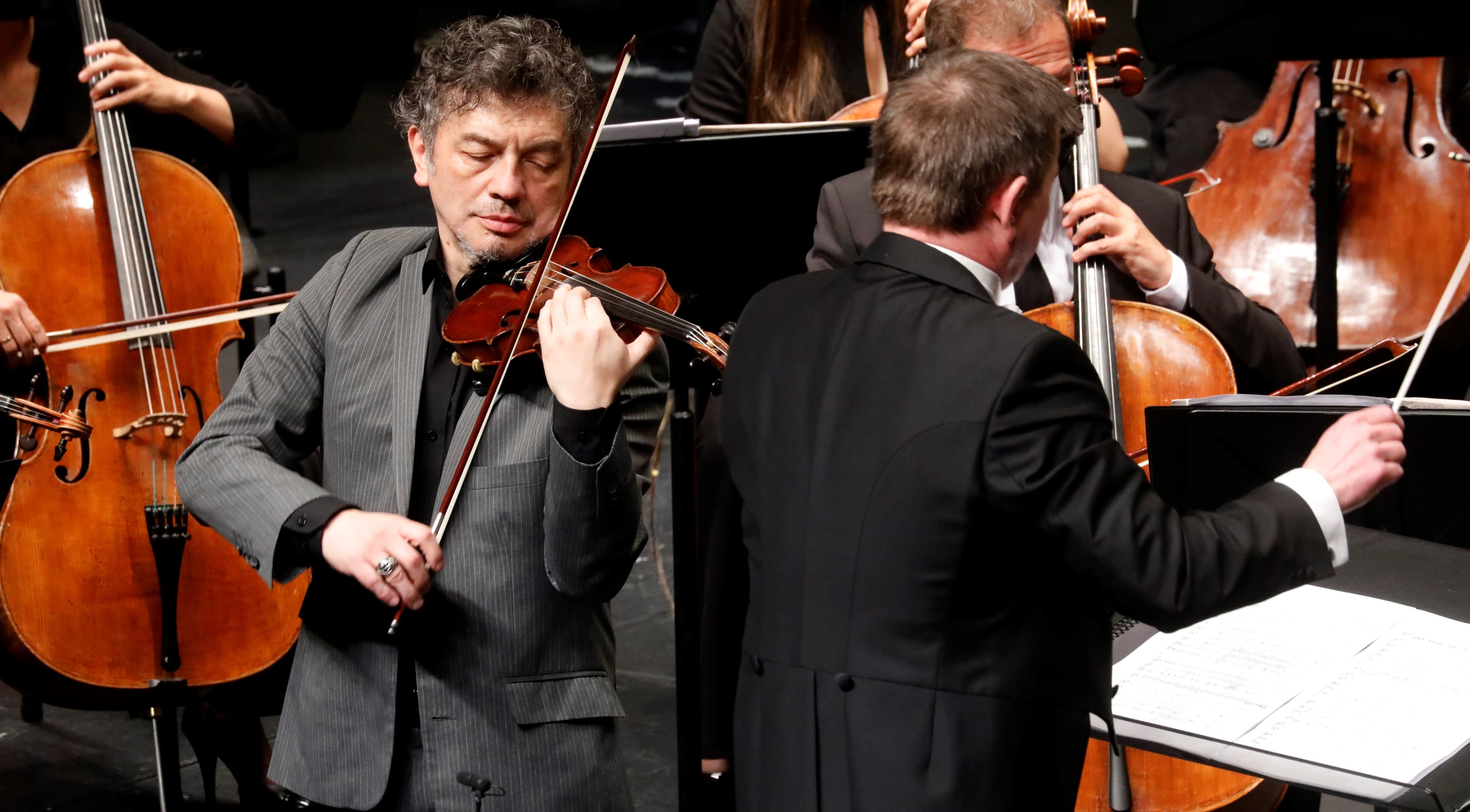 photologuephotos2023-05filarmonica_con_luis_martin_nino_2_jpgjpg