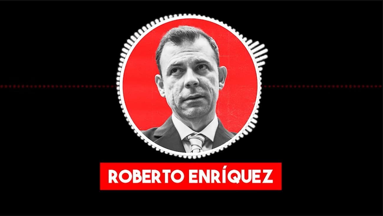 photologuephotos2023-04julio_sanchez_cristo_entrevista_a_roberto_enriquezjpg