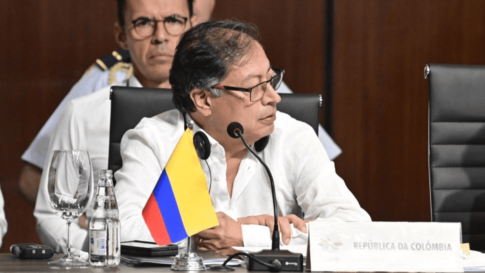 photologuephotos2023-08petropng