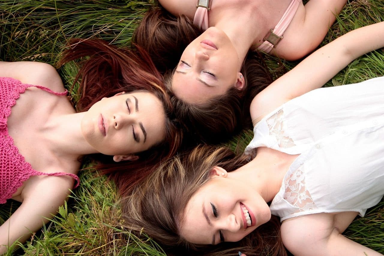 photologuephotos2023-06women-ge662e7185_1280jpg
