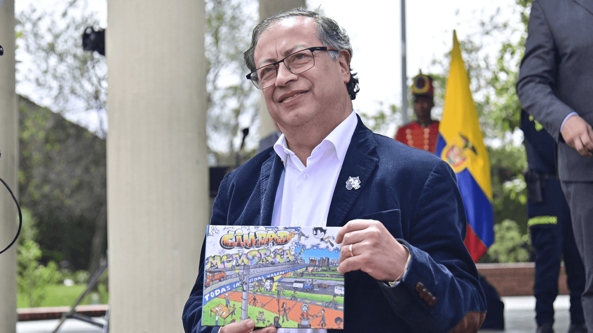 photologuephotos2023-08presidente_gustavo_petro_acto_diego_felipe_becerrapng