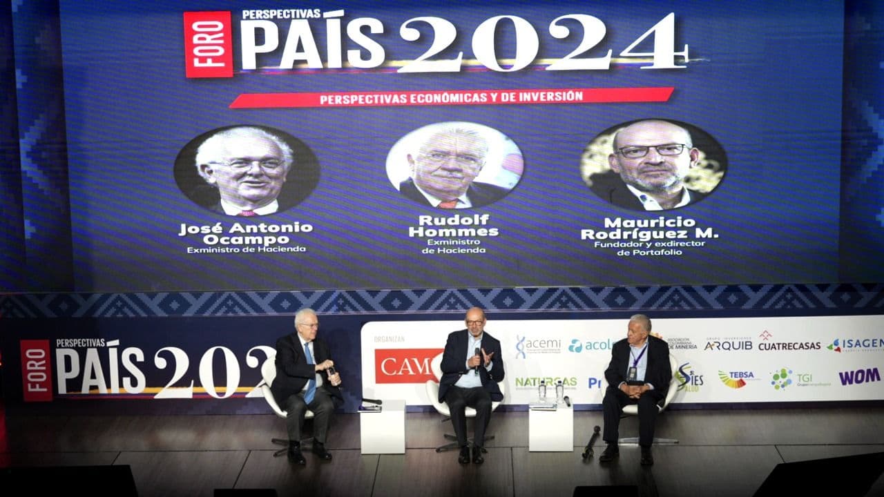 photologuephotos2023-12foro_perspectivas_paisjpg photologuephotos2023-12foro_perspectivas_paisjpg