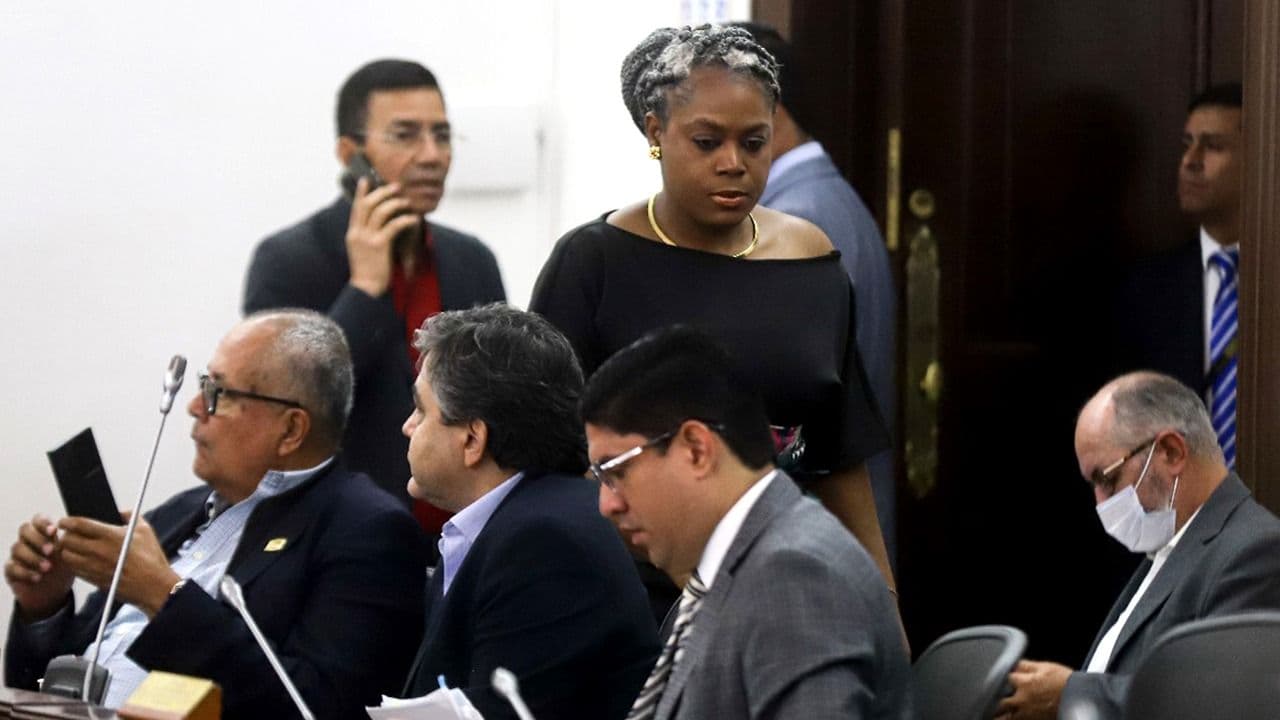 photologuephotos2024-06imagen_de_whatsapp_2024-06-19_a_las_110617_a21c1f8cjpg