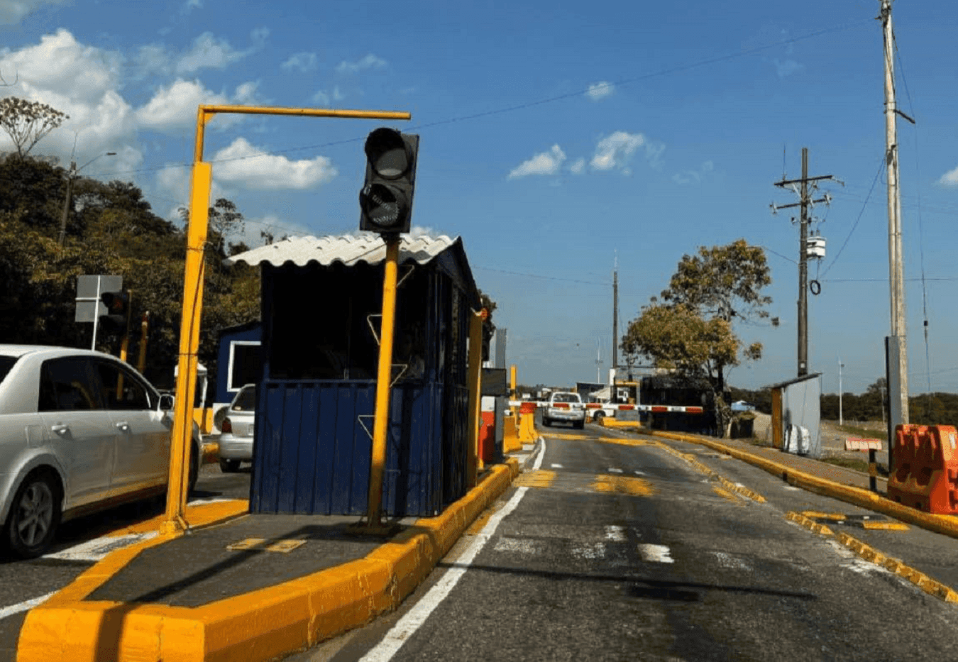 photologuephotos2024-08peaje_puente_amarillo_nuevopng