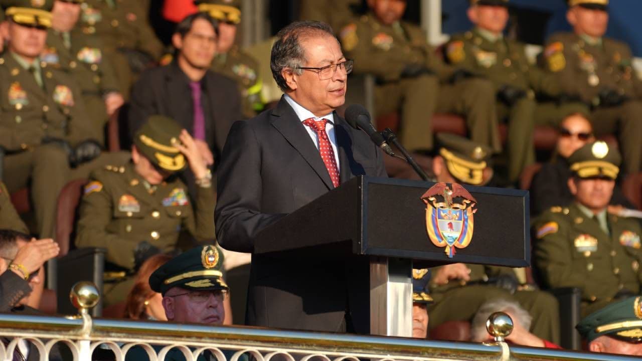 photologuephotos2024-06presidente_gustavo_petro_senala_a_periodistas_que_investigan_casos_de_corrupcion_de_su_gobiernojpg photologuephotos2024-06presidente_gustavo_petro_senala_a_periodistas_que_investigan_casos_de_corrupcion_de_su_gobiernojpg