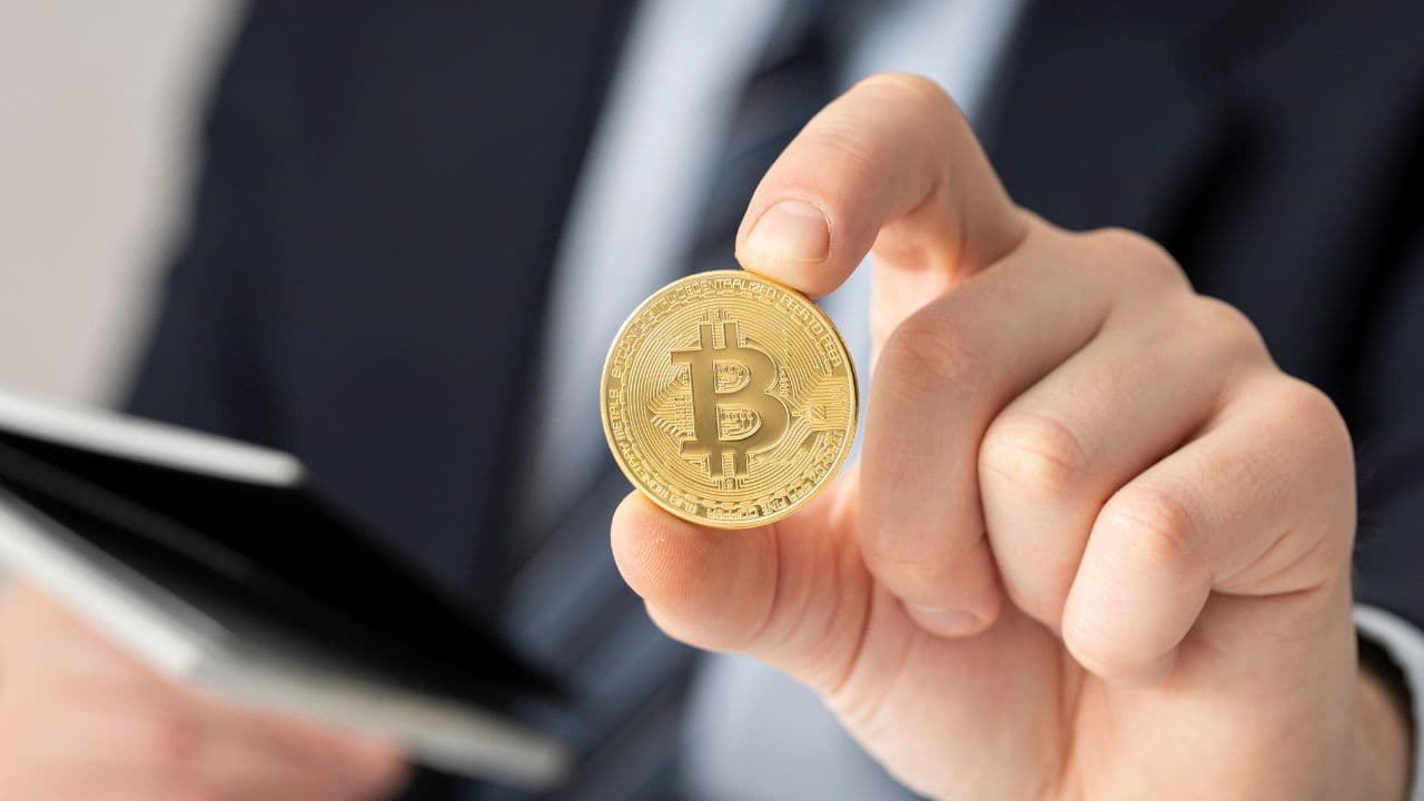 photologuephotos2024-11bitcoinjpg