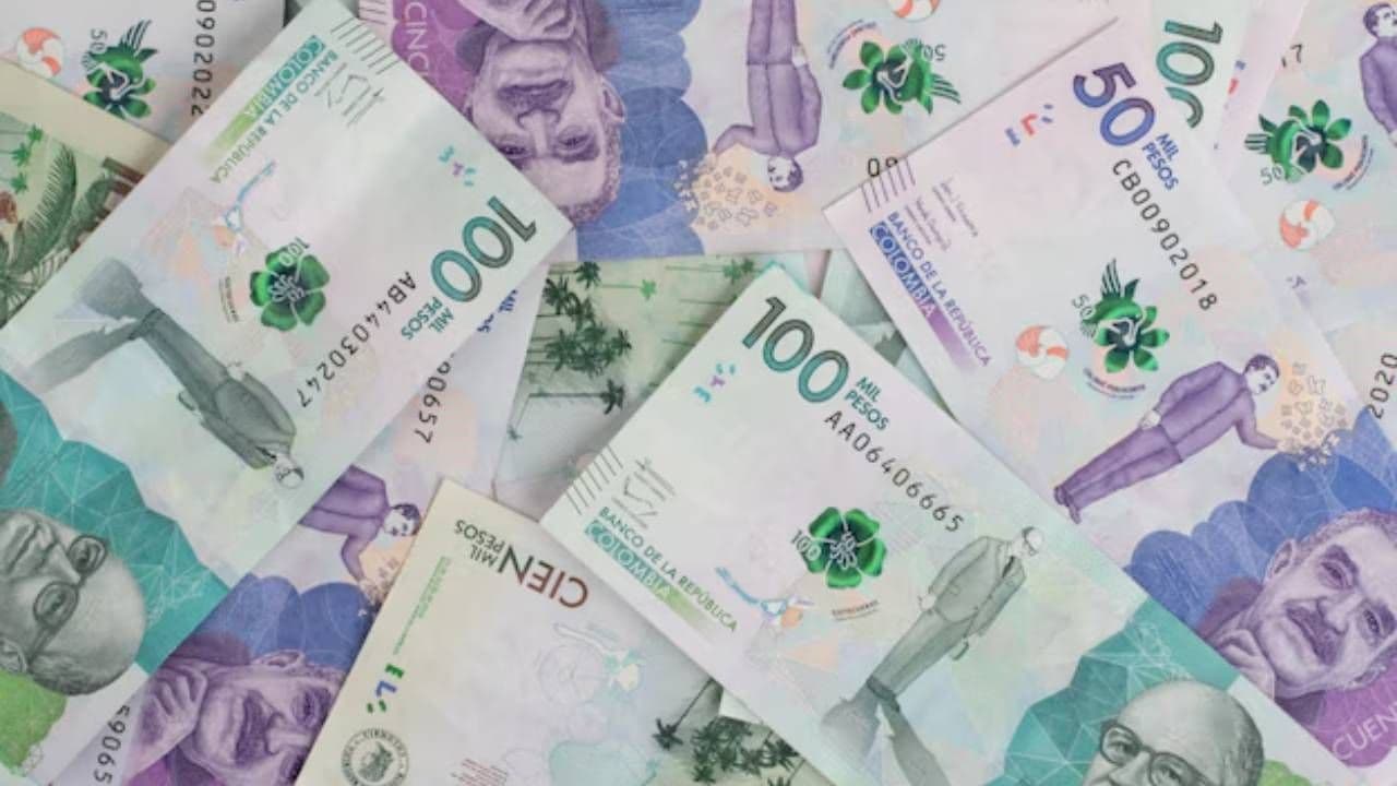 photologuephotos2024-12billetes_colombianosjpg