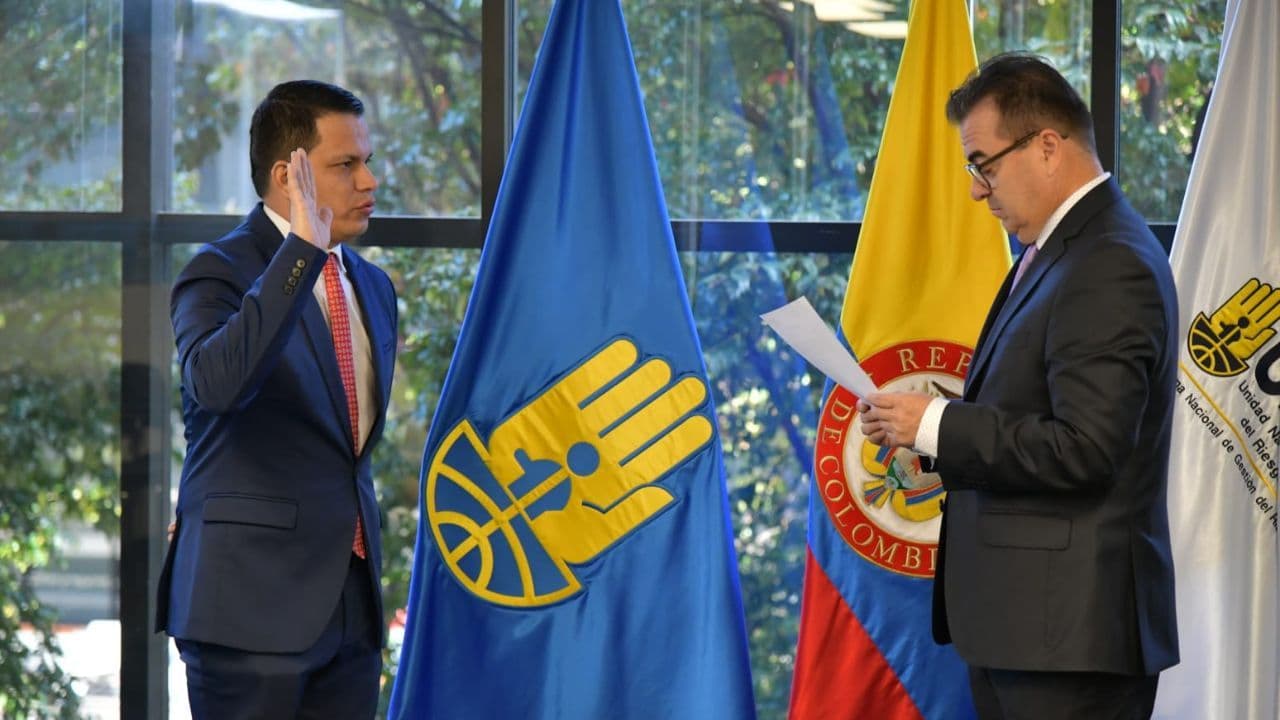 sneyder_pinilla_exsubdirector_de_la_ungrd_se_posesiono_en_el_cargo_con_un_certificado_de_antecedentes_falsificado.jpg sneyder_pinilla_exsubdirector_de_la_ungrd_se_posesiono_en_el_cargo_con_un_certificado_de_antecedentes_falsificado.jpg