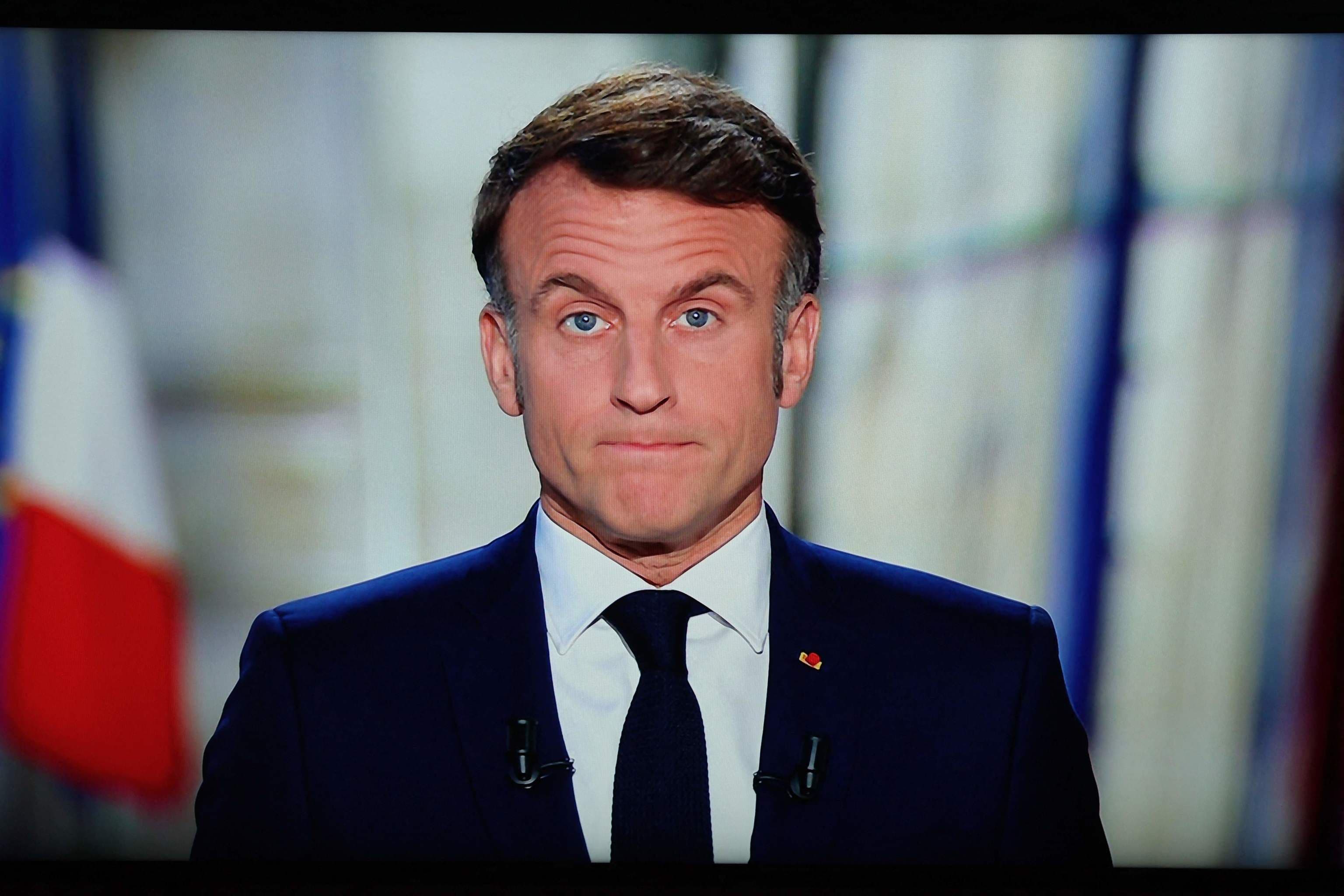 photologuephotos2025-04macronjpg