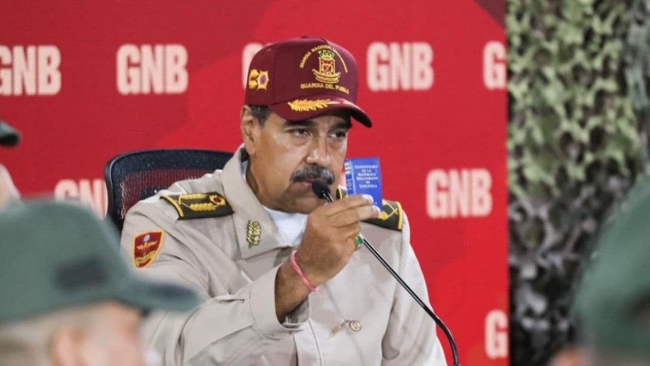 photologuephotos2025-04nicolas-madurojpg