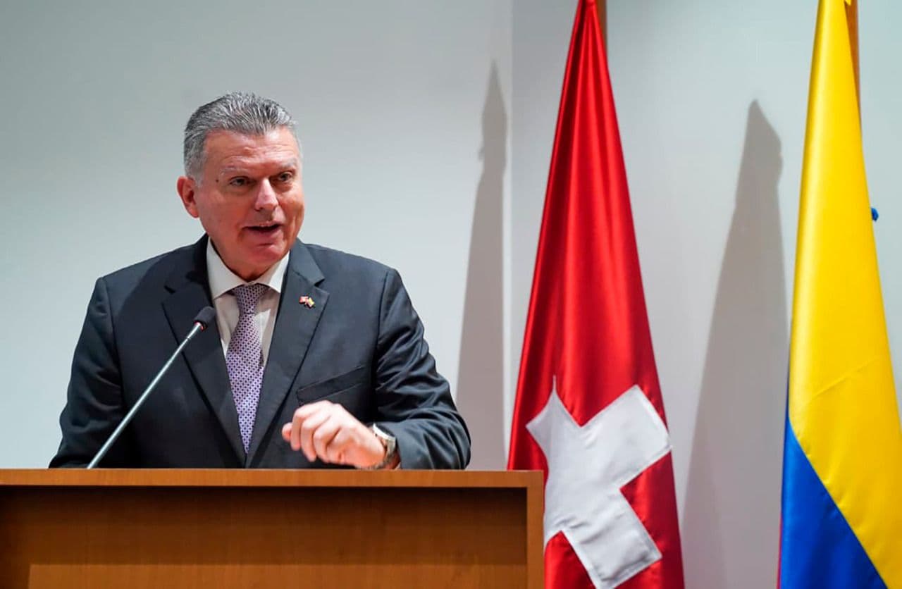 photologuephotos2025-03eric_mayoraz_embajador_de_suiza_en_colombiajpeg