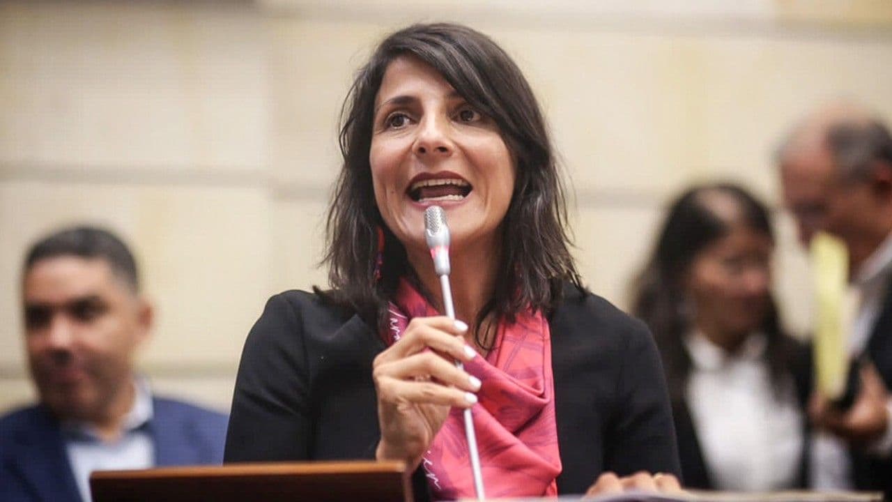photologuephotos2025-05irene_velezjpg