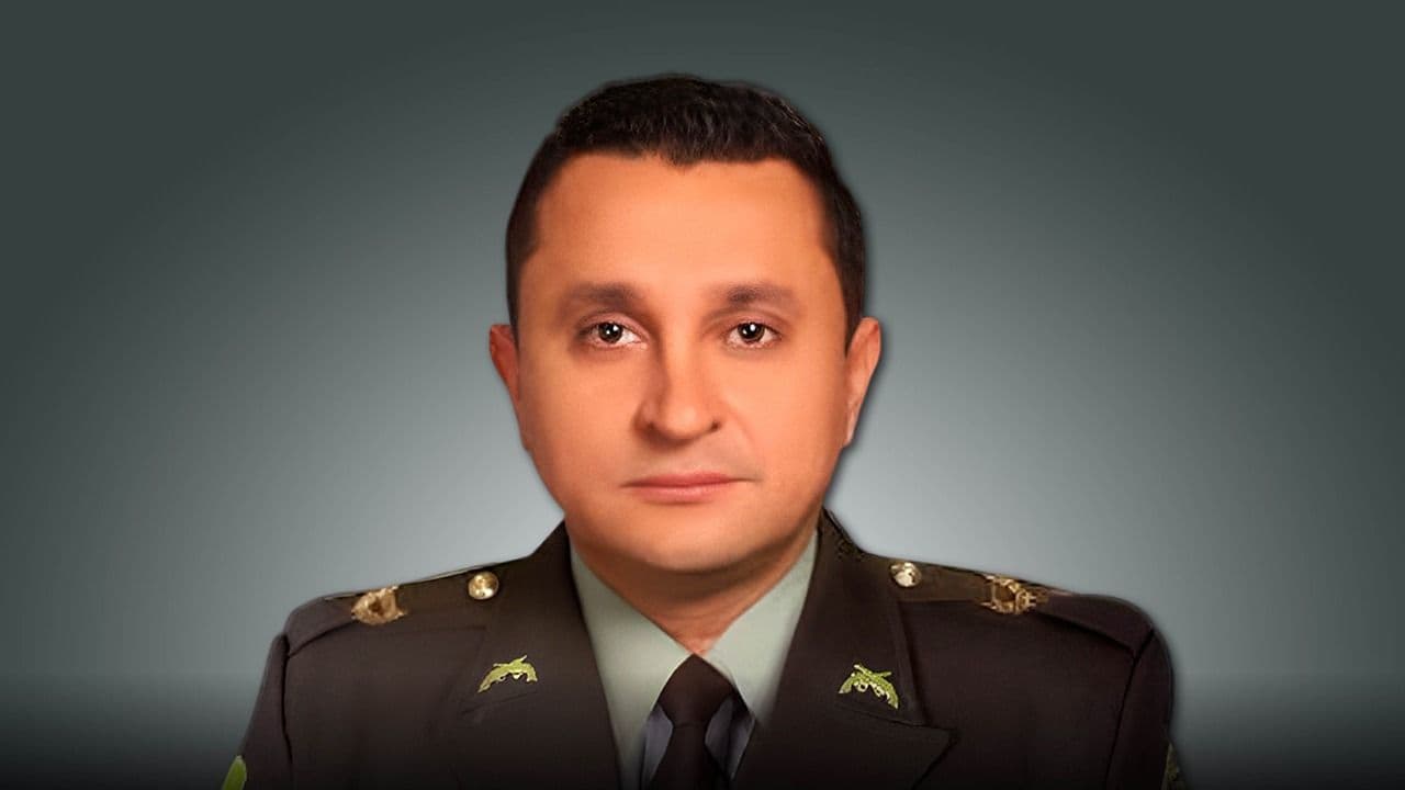 photologuephotos2025-05coronel_oscar_davilajpeg