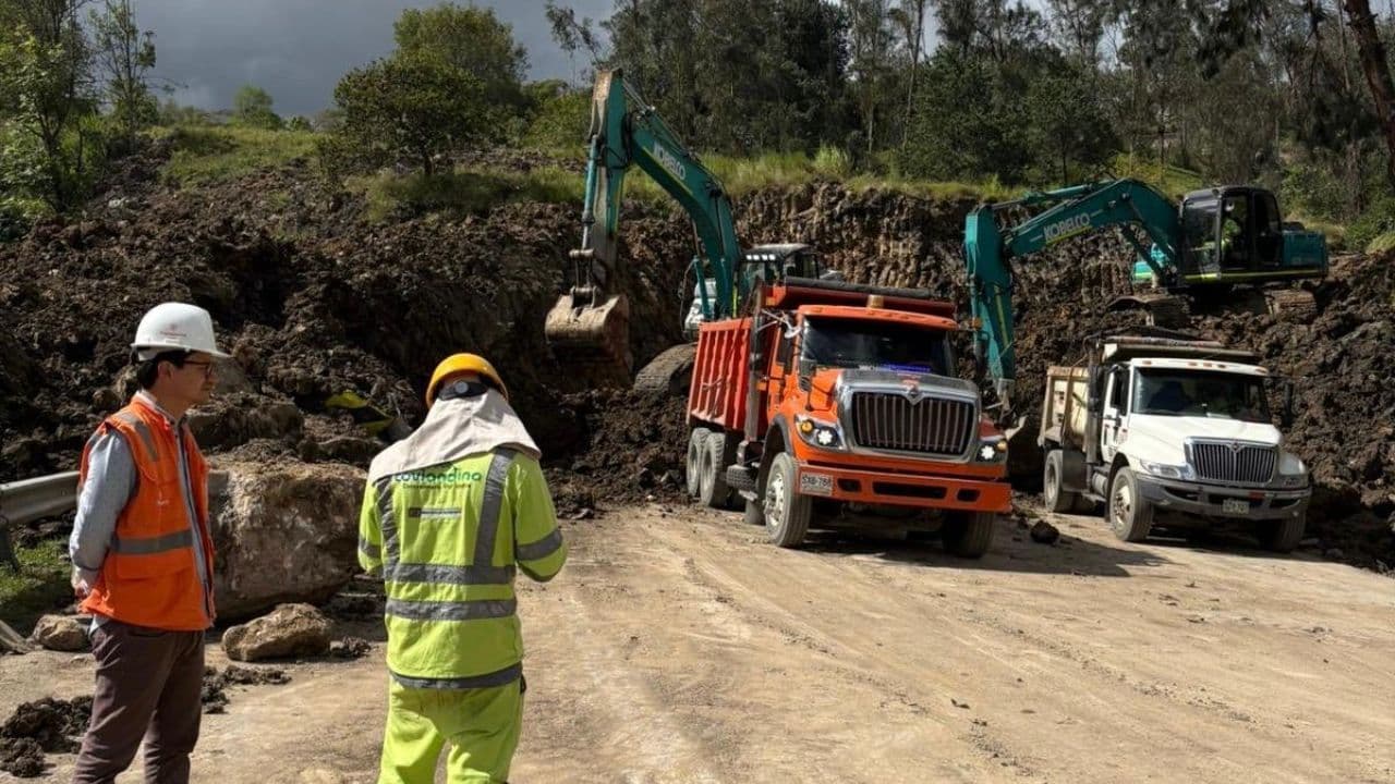 Cierre de la Vía al Llano deja millonarias pérdidas