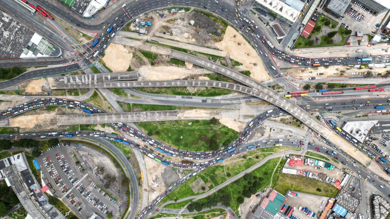 Puentes implosionados Puentes implosionados
