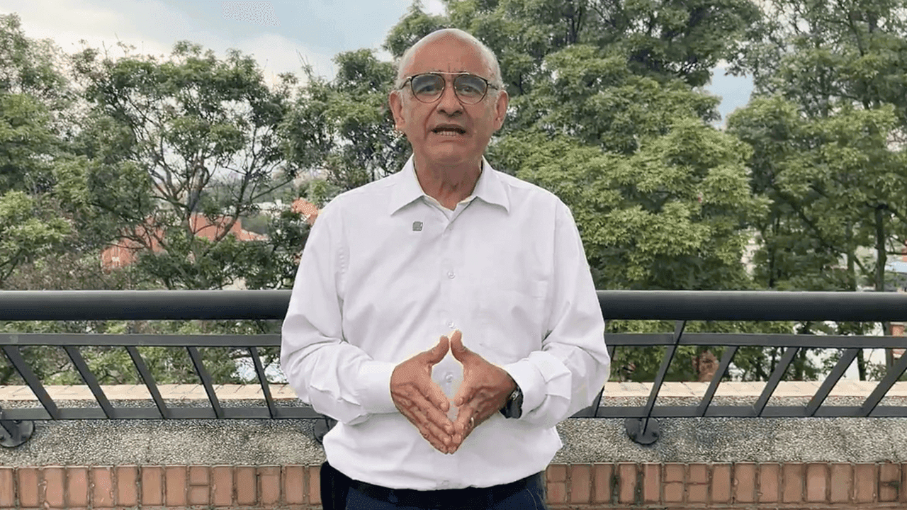 José Ismael Peña, rector
