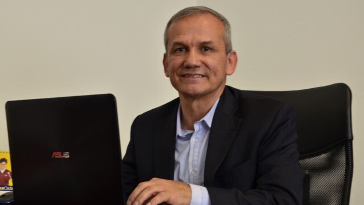 carlos_ramon_gonzalez_1.jpg carlos_ramon_gonzalez_1.jpg