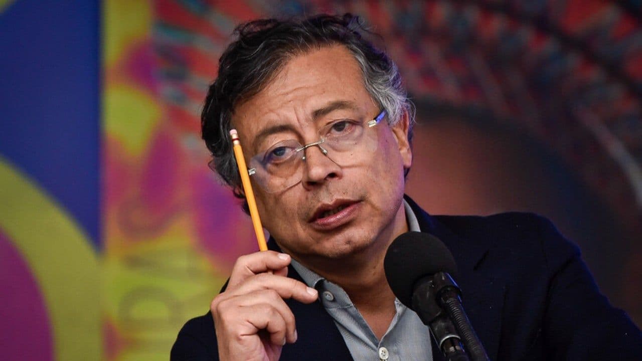 gustavo petro 123