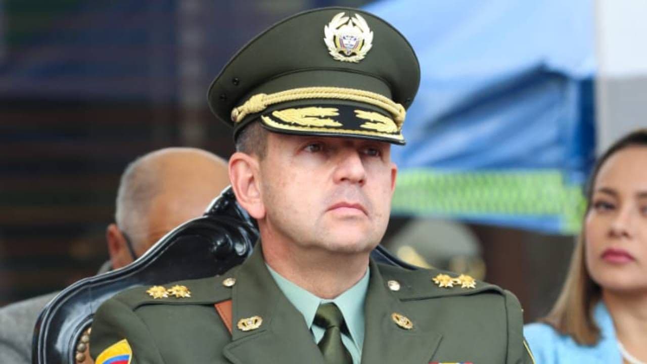 El general retirado José Luis Ramírez Hinestroza en un acto oficial de la Policía Nacional.