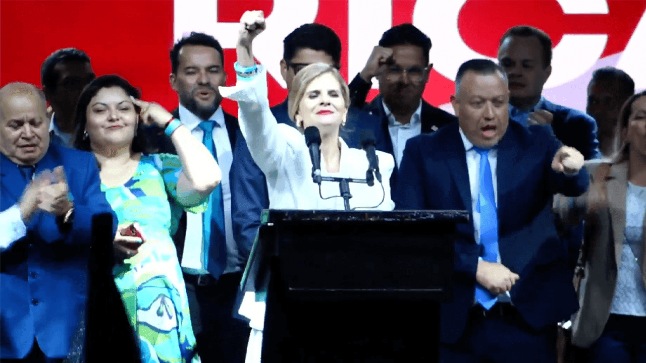 Laura Fernández celebra su victoria en primera vuelta en las elecciones de Costa Rica 2026 Laura Fernández celebra su victoria en primera vuelta en las elecciones de Costa Rica 2026