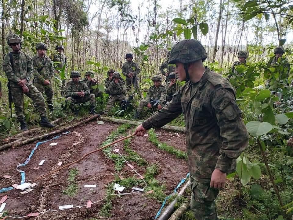 bombardeo Petro bombardeo Petro