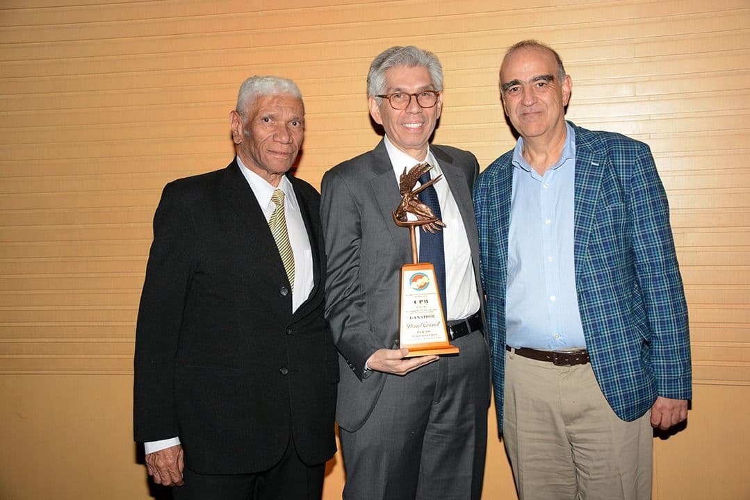 Daniel Coronell recibe el Premio Guillermo Cano