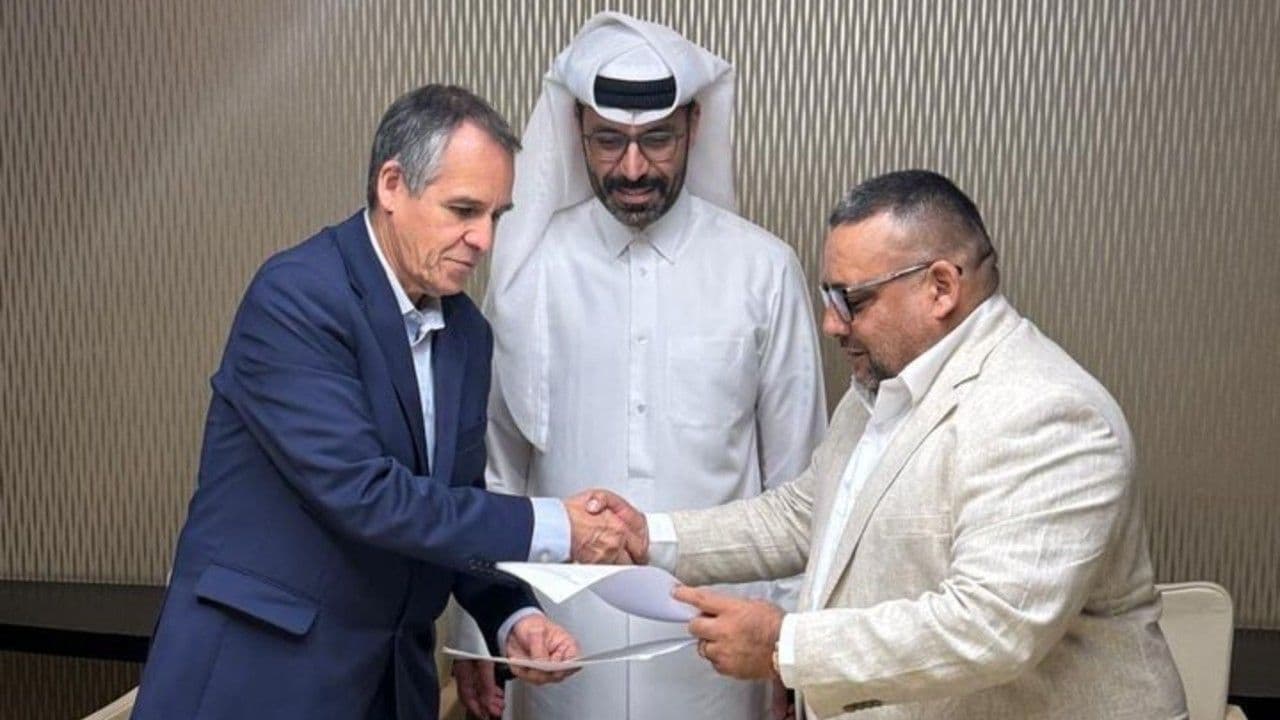 Fotografía tomada en septiembre de 2025, cuando el Gobierno y el Clan del Golfo concluyeron su primera ronda de diálogos en Catar. Créditos: Consejería Comisionada de Paz.