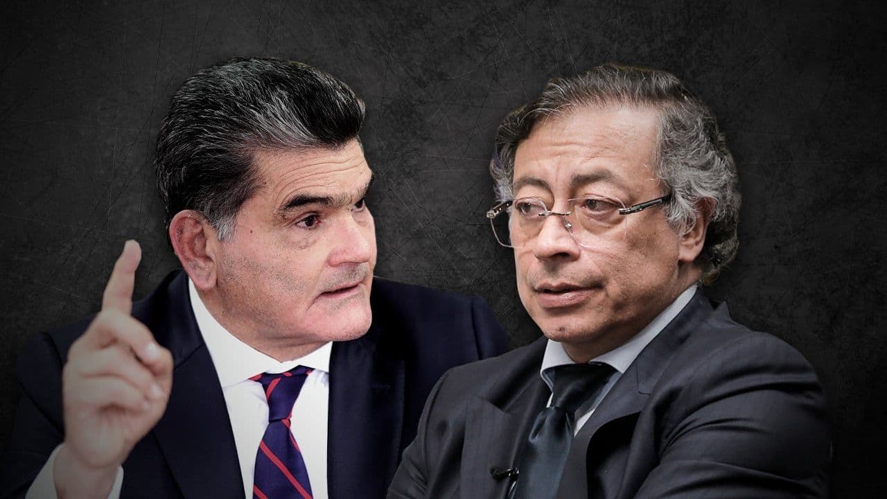El procurador Gregorio Eljach y el presidente Gustavo Petro