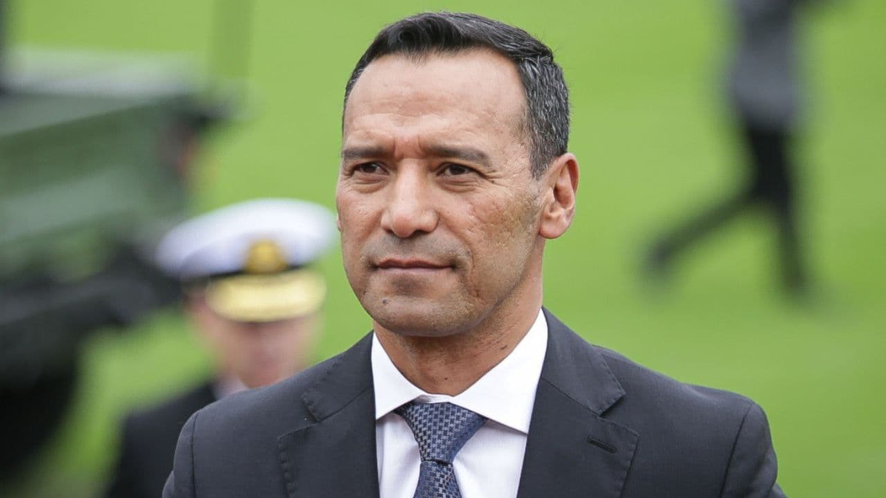 Ministro de defensa en foro de CAMBIO 4