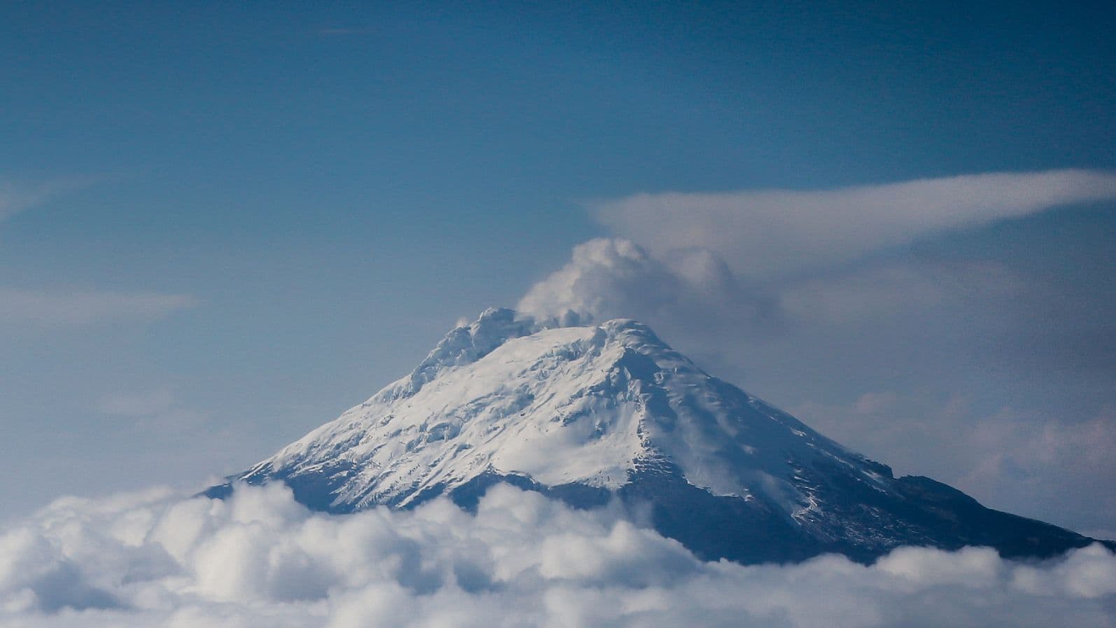 photologuephotos2023-03nevado_del_ruizjpg
