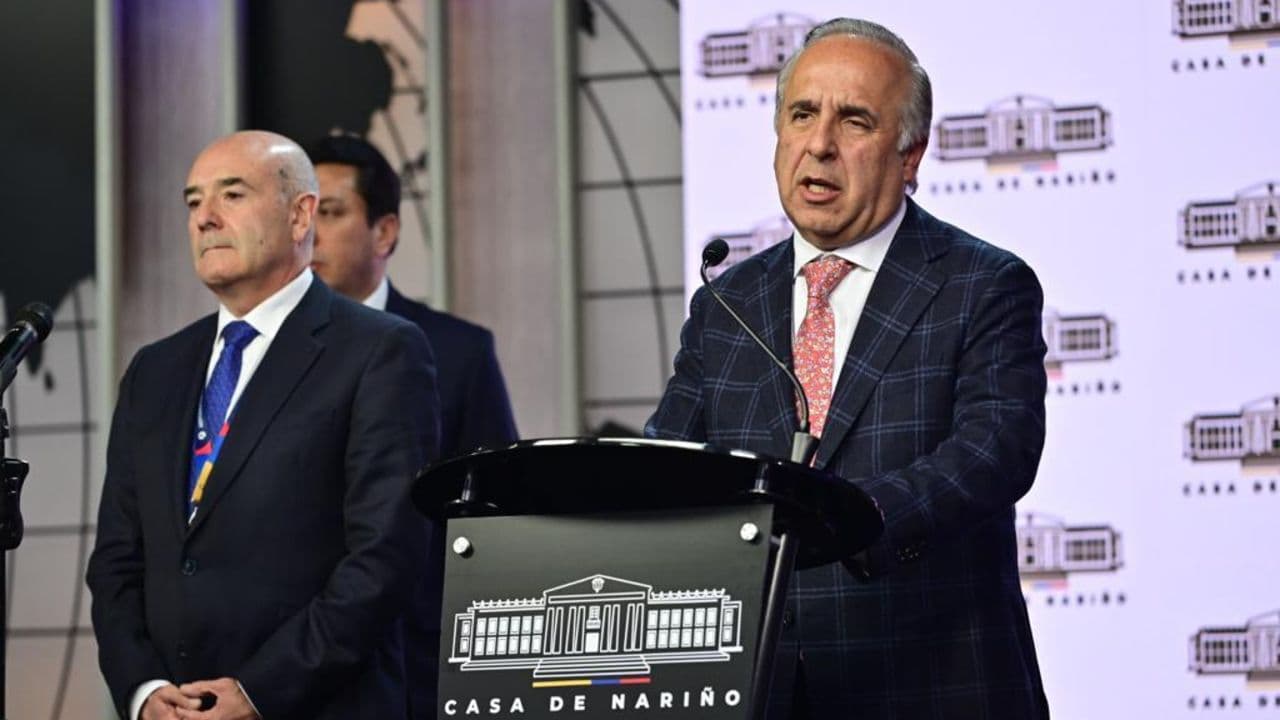 photologuephotos2023-03ministro_de_transportejpg