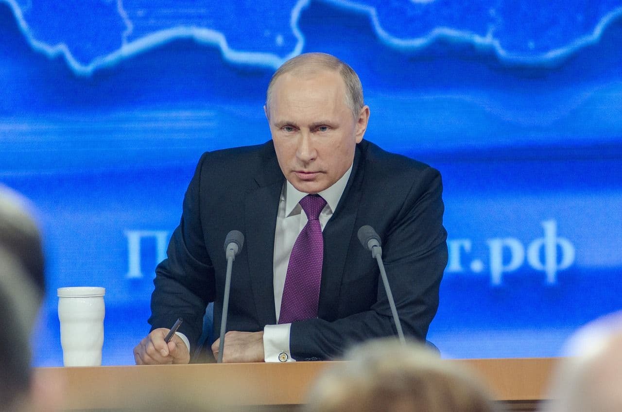 photologuephotos2023-02putin-g2e8c2c3bf_1280jpg