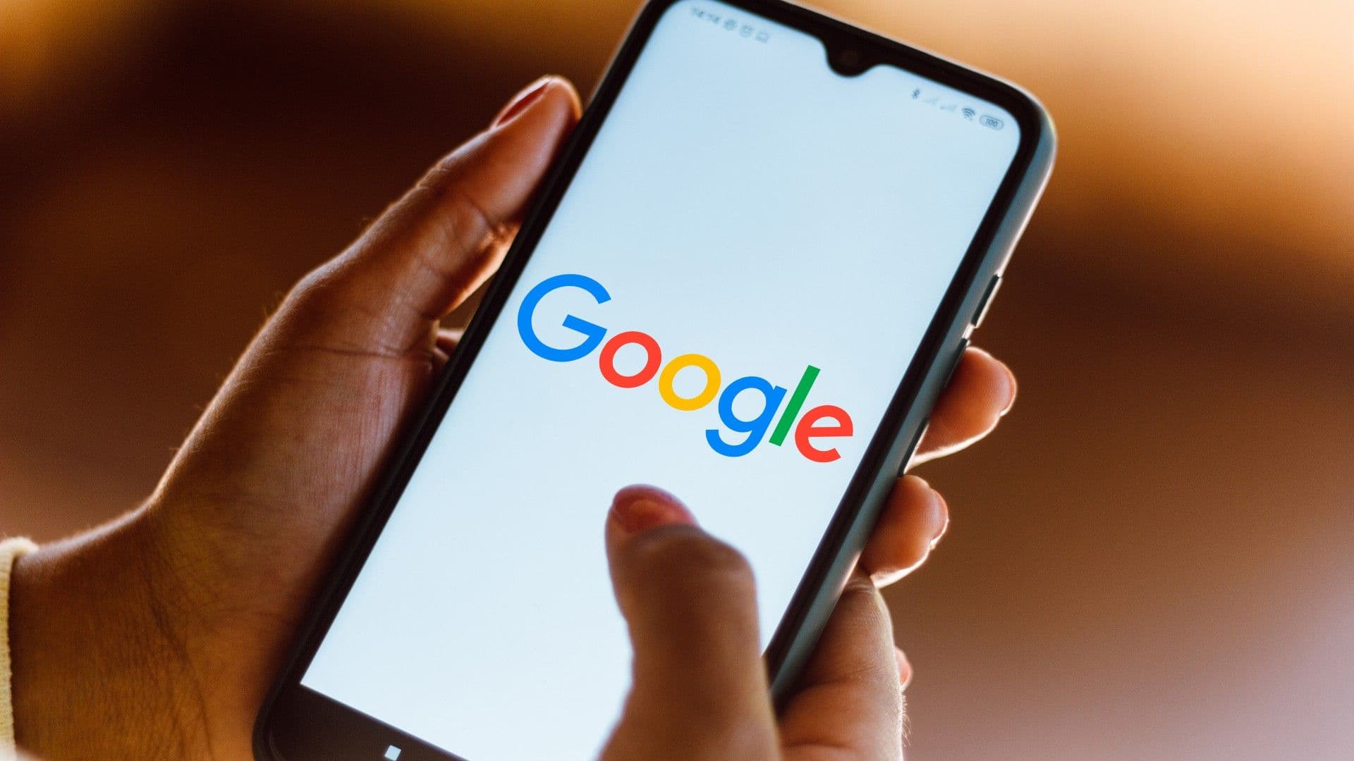 photologuephotos2023-03logotipo-google-visto-telefono-inteligentejpg