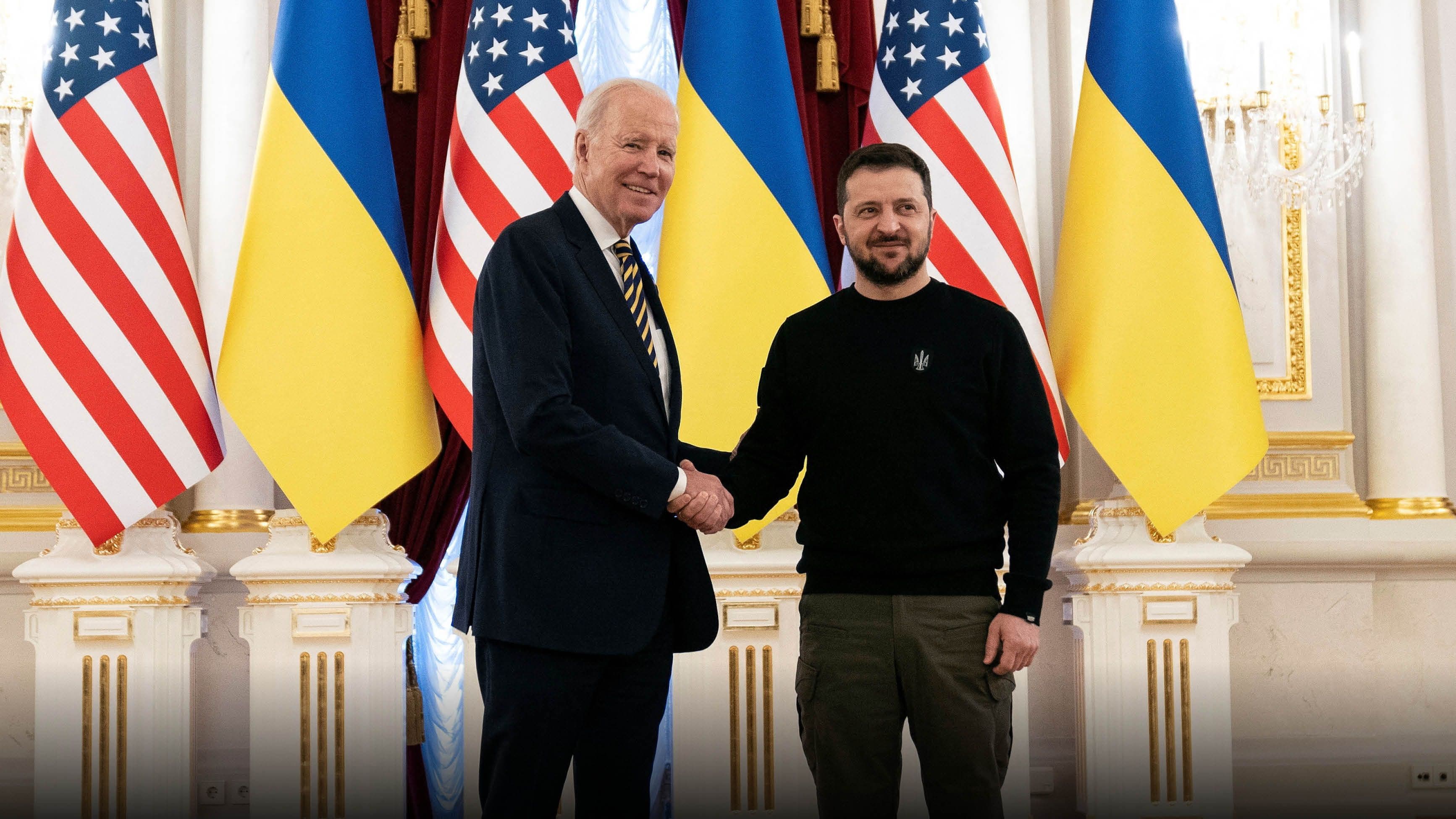 photologuephotos2023-02president-joe-biden-kyiv-volodymyr-zelenskiyjpg