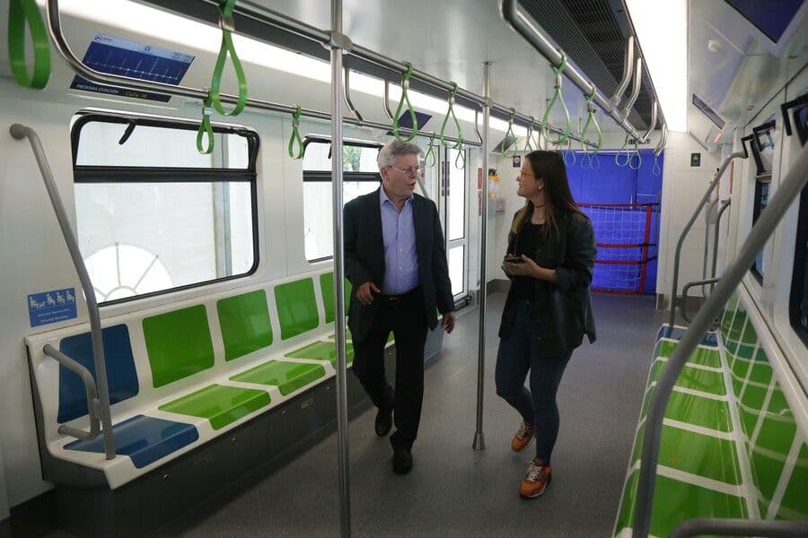 photologuephotos2023-03metro_bogota_vagon_escuela_retrasojpg