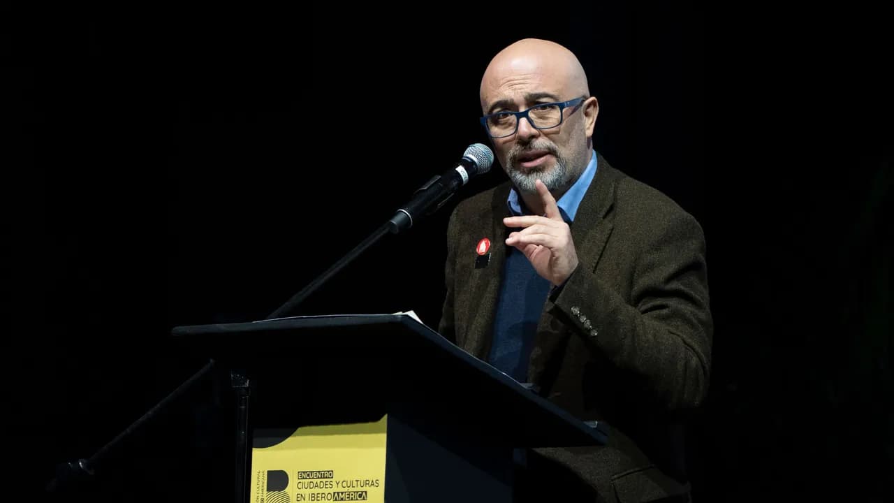 “En Bogotá la cultura no es un evento ocasional, sino una forma cotidiana de habitarla”: Santiago Trujillo “En Bogotá la cultura no es un evento ocasional, sino una forma cotidiana de habitarla”: Santiago Trujillo