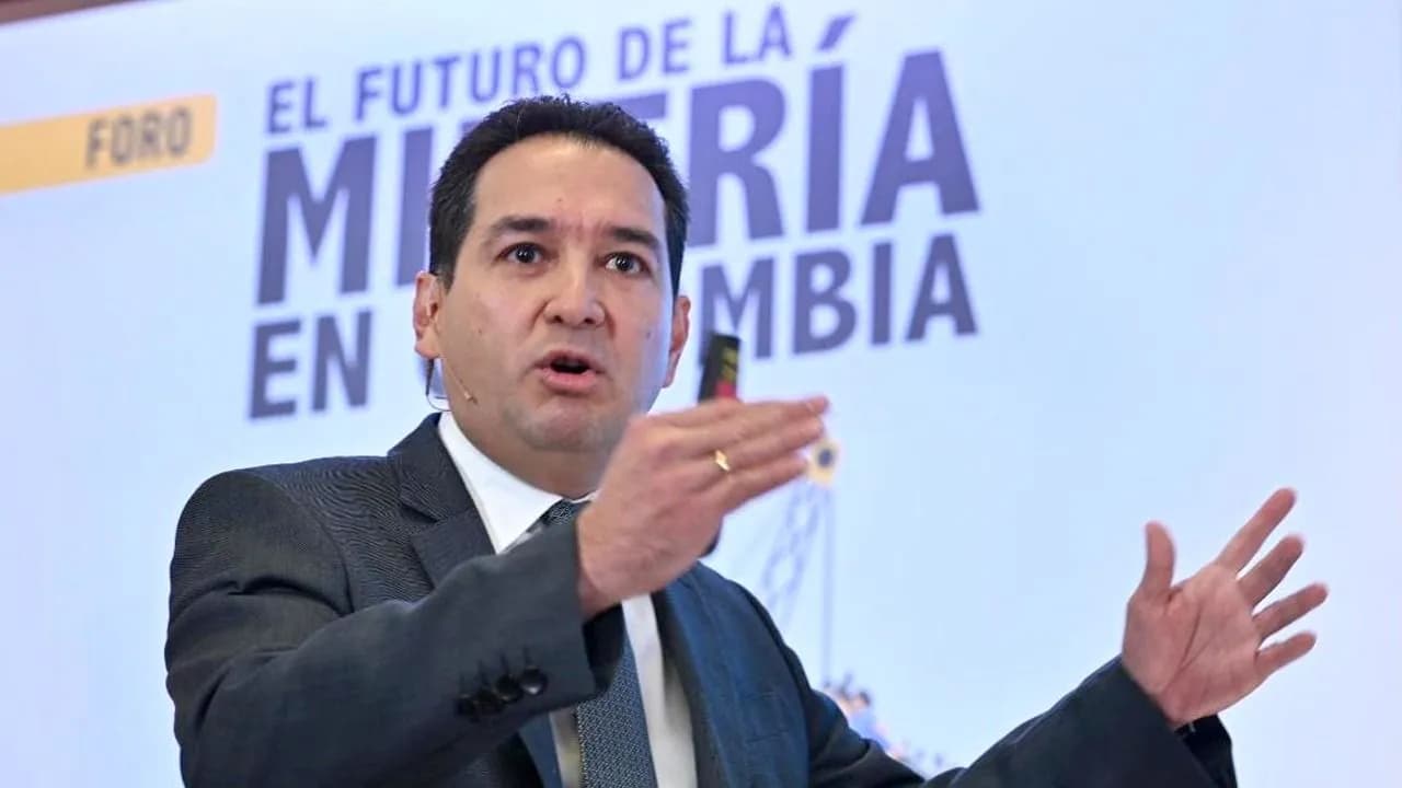 photologuephotos2024-03carlos_cante_presidente_fenalcarbonjpg photologuephotos2024-03carlos_cante_presidente_fenalcarbonjpg