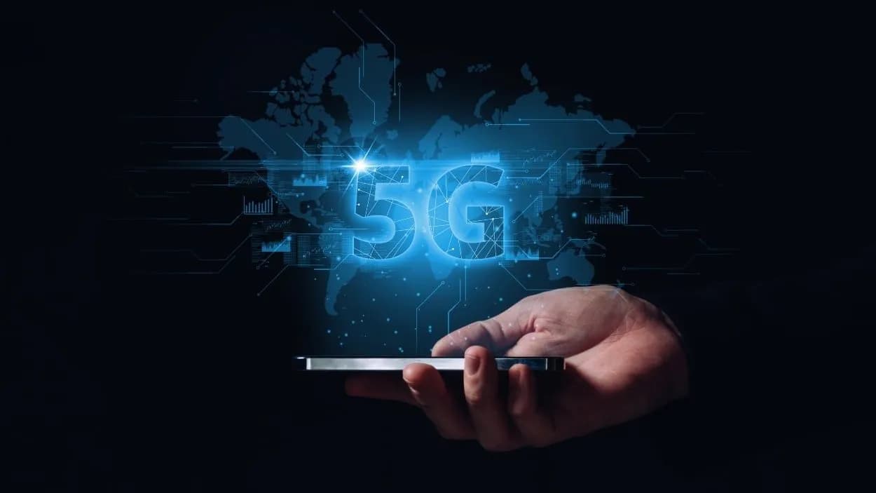 photologuephotos2024-02technology-international-modern-networks-5g-background-world-map-hologram-smartphone-hands-person_1jpg photologuephotos2024-02technology-international-modern-networks-5g-background-world-map-hologram-smartphone-hands-person_1jpg