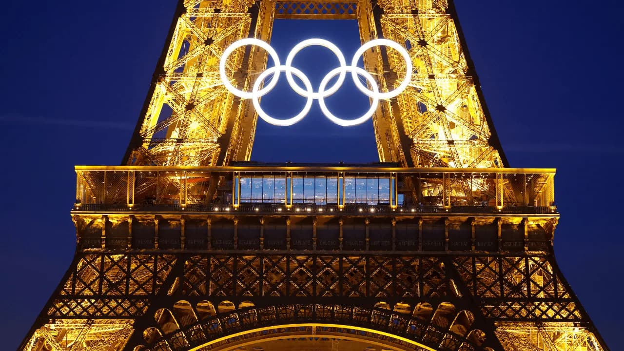 photologuephotos2024-07torre_eiffe_iluminada_con_los_anillos_olimpicospng photologuephotos2024-07torre_eiffe_iluminada_con_los_anillos_olimpicospng