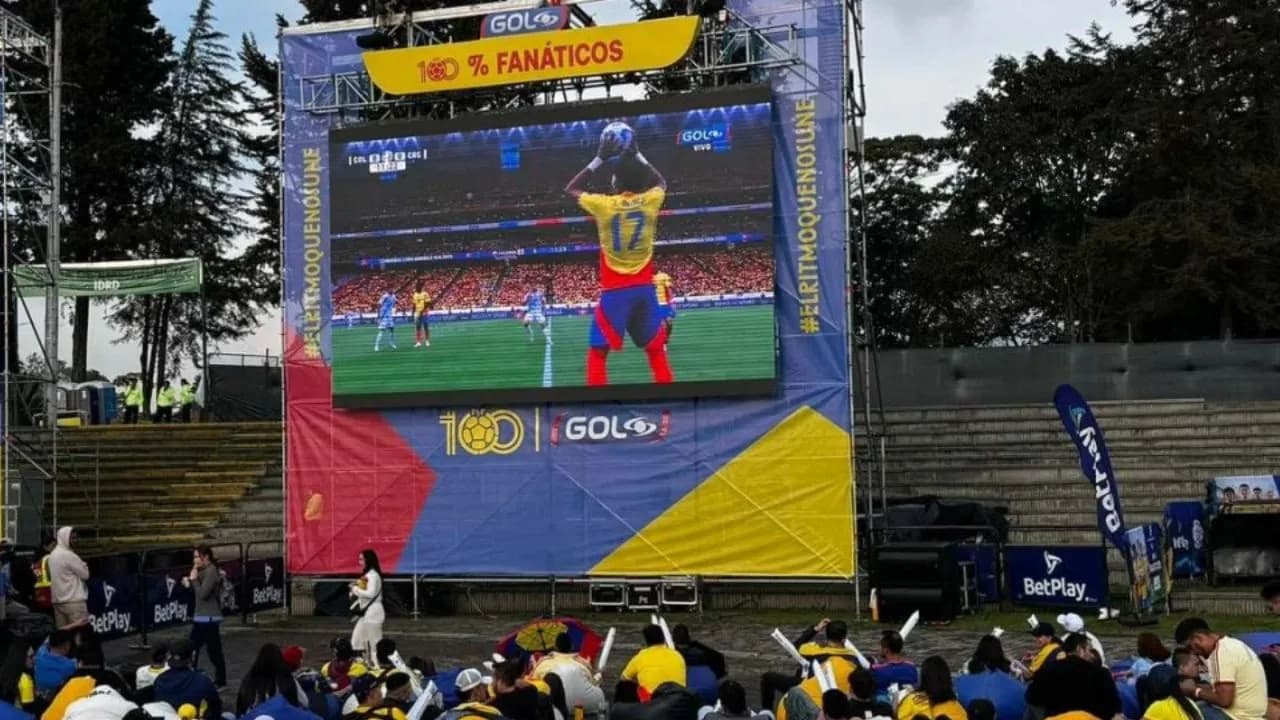 photologuephotos2024-07pantallas-copa-america-bogota-seleccion-colombiajpg photologuephotos2024-07pantallas-copa-america-bogota-seleccion-colombiajpg