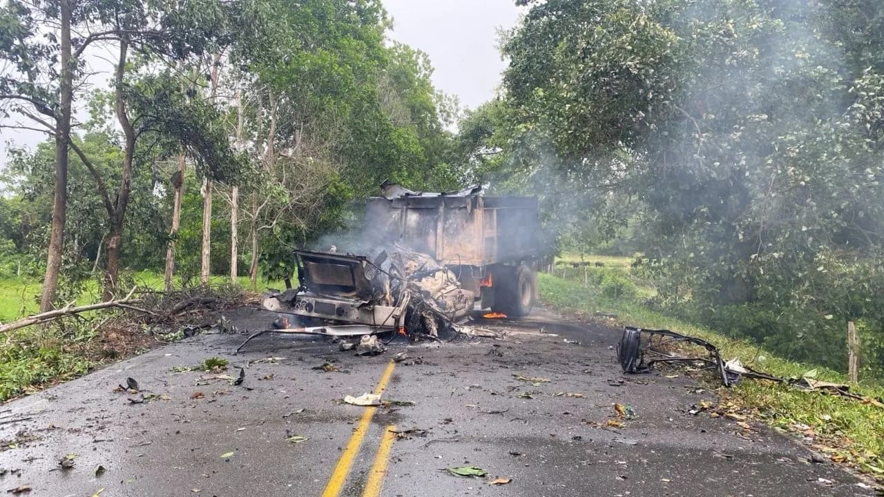 foto-atentado-arauca.jpg foto-atentado-arauca.jpg