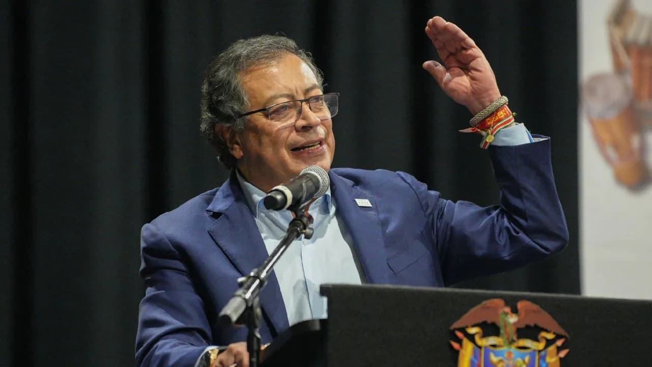 gustavo-petro-pegasus_0.jpg gustavo-petro-pegasus_0.jpg