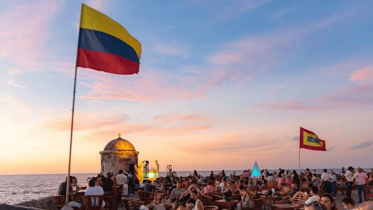 photologuephotos2024-09cafe-del-mar-cartagena-desalojopng photologuephotos2024-09cafe-del-mar-cartagena-desalojopng
