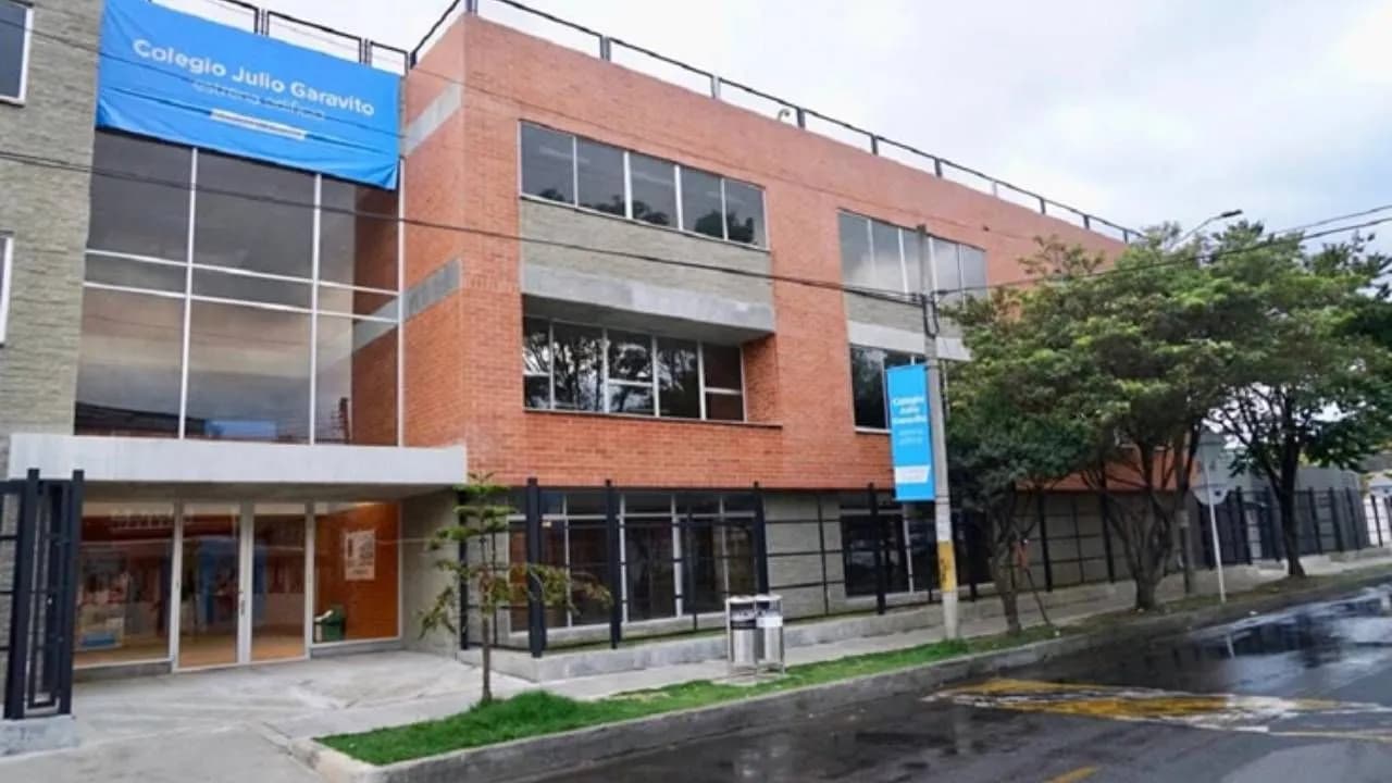 photologuephotos2024-09suspenden_clases_en_la_jornada_tarde_y_noche_en_colegios_publicos_de_bogota_por_problemas_de_movilidadjpg photologuephotos2024-09suspenden_clases_en_la_jornada_tarde_y_noche_en_colegios_publicos_de_bogota_por_problemas_de_movilidadjpg