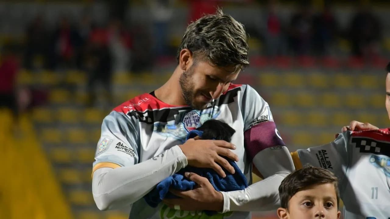 photologuephotos2024-09futbolista_de_fortaleza_ceif_en_el_partido_contra_santa_fejpg photologuephotos2024-09futbolista_de_fortaleza_ceif_en_el_partido_contra_santa_fejpg