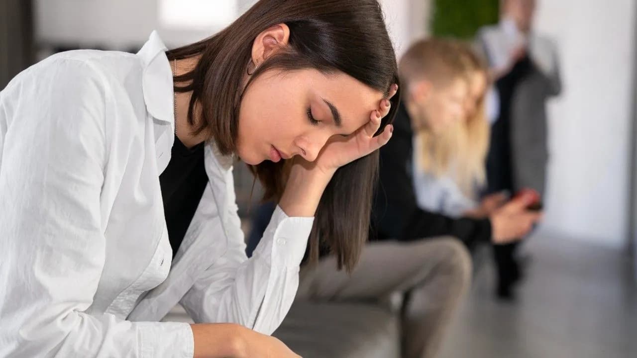 photologuephotos2024-10person-suffering-from-bullying_1jpg photologuephotos2024-10person-suffering-from-bullying_1jpg