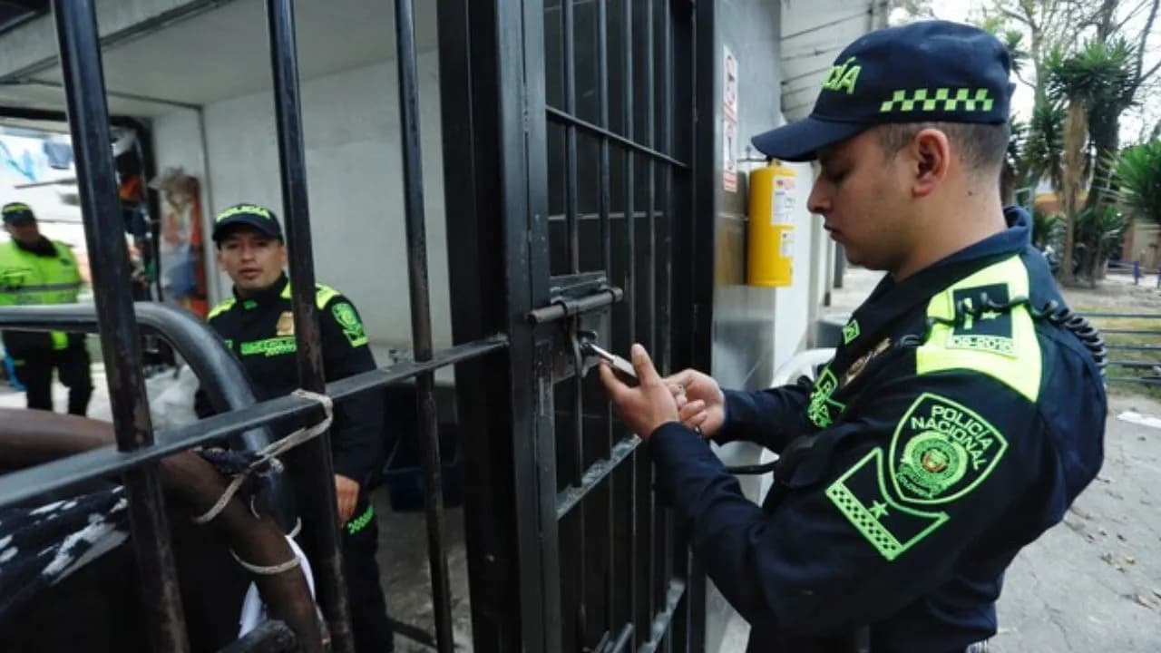 photologuephotos2024-12exparamilitar_se_fugo_de_una_uri_en_barranquilla_por_el_trecho_de_una_celdajpg photologuephotos2024-12exparamilitar_se_fugo_de_una_uri_en_barranquilla_por_el_trecho_de_una_celdajpg